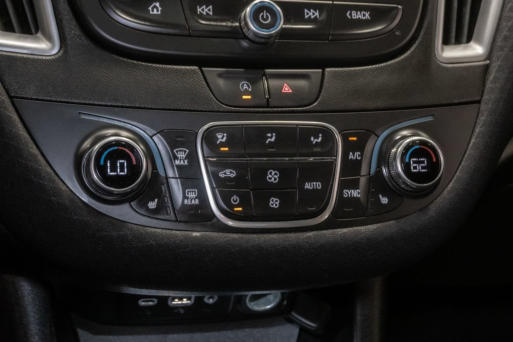 Used 2024 Chevrolet Malibu LT FWD image 19