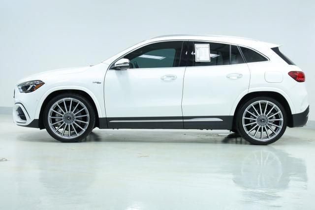 Used 2024 Mercedes-Benz GLA 35 AMG 4MATIC image 4