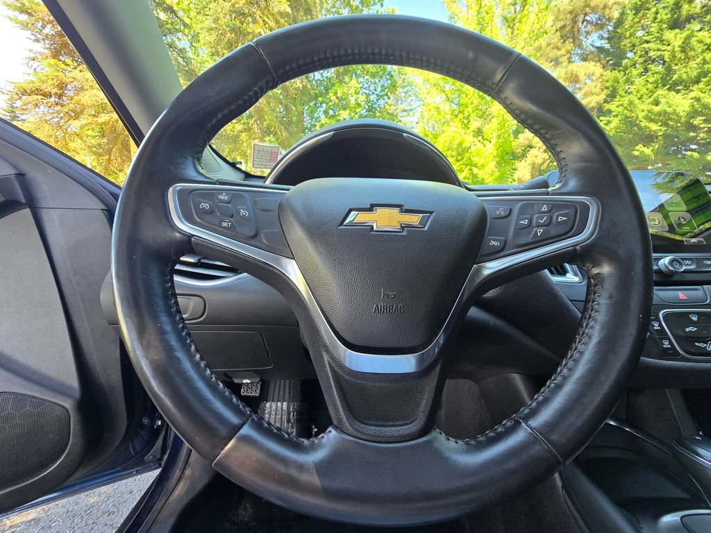 Used 2018 Chevrolet Malibu LT FWD image 30