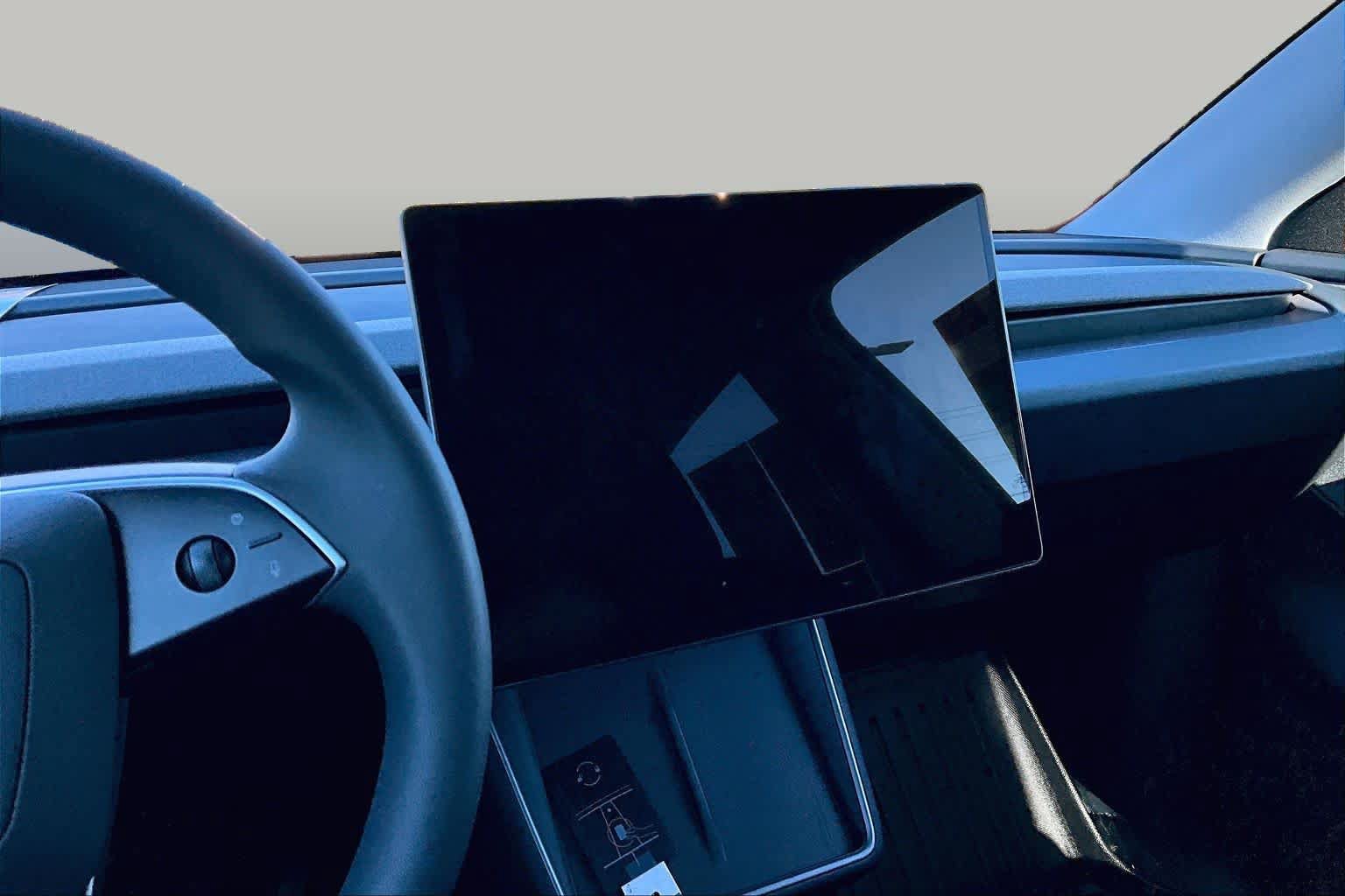 Used 2026 Tesla Model Y 2WD image 6