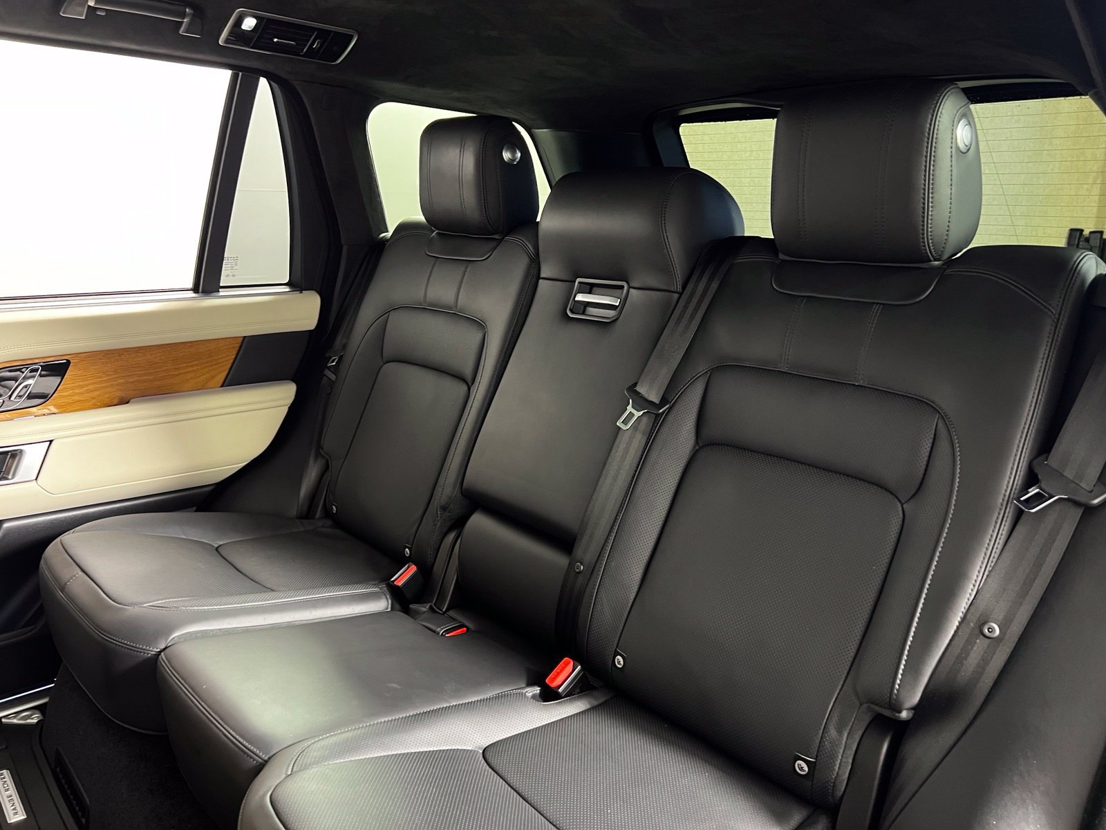 Used 2021 Land Rover Range Rover P525 Westminster Edition LWB AWD/4WD image 25