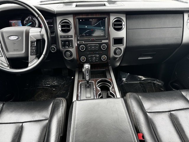 Used 2017 Ford Expedition Max Platinum image 2