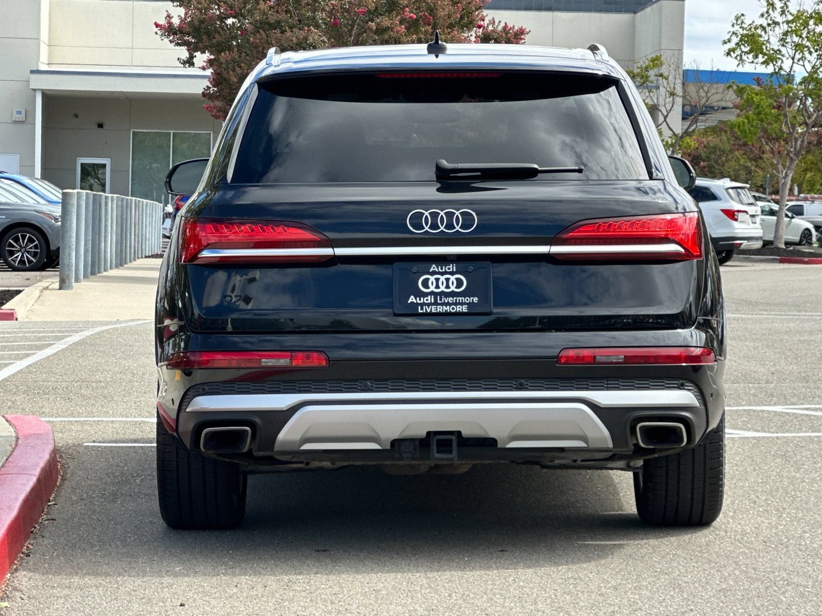 Used 2025 Audi Q7 3.0T Premium Plus w/ Premium Plus Package AWD/4WD image 5