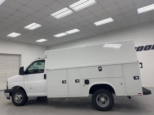 New 2026 Chevrolet Express 3500 w/ Power Convenience Package RWD image 8