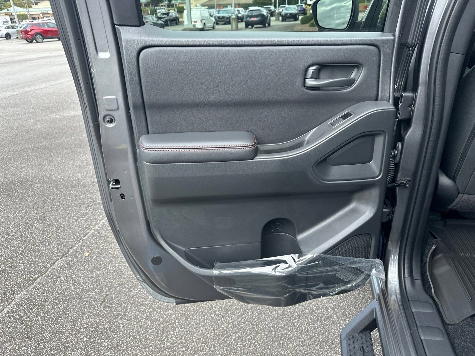 New 2026 Nissan Frontier PRO-4X w/ Pro-4x Convenience Package image 21