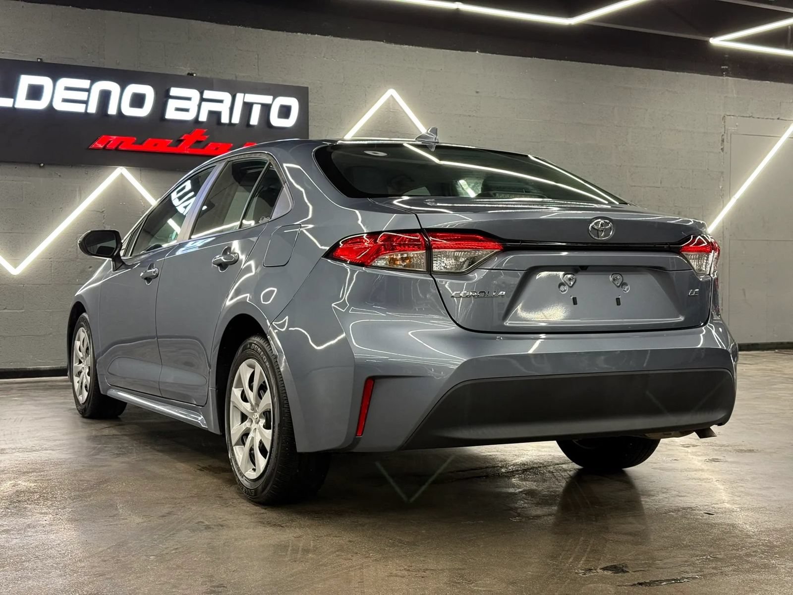 Used 2023 Toyota Corolla LE FWD image 13