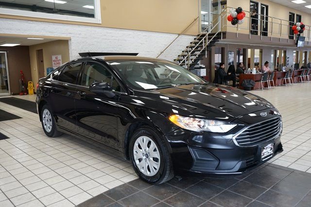 Used 2019 Ford Fusion S image 17