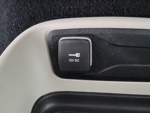 Used 2024 Chrysler Voyager LX FWD image 31