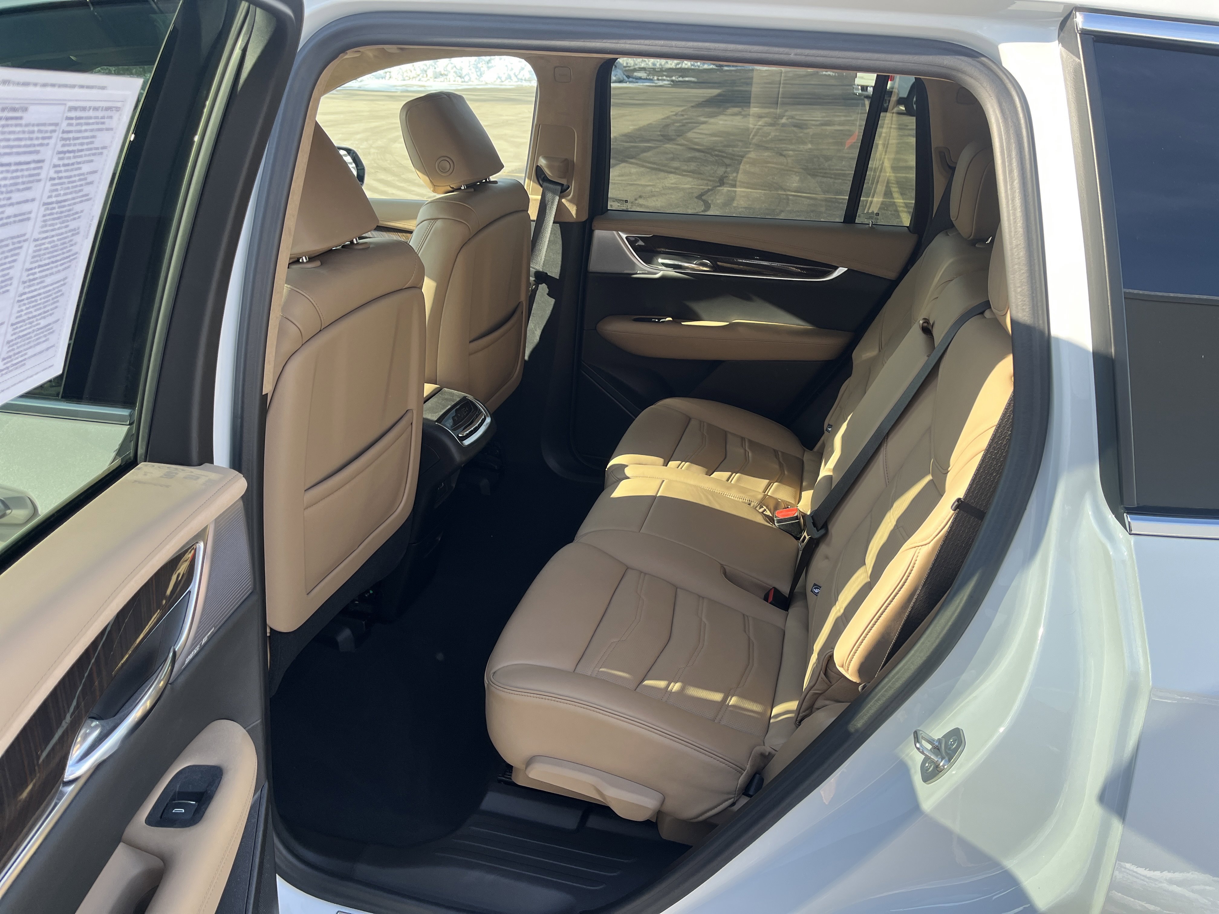 Used 2024 Cadillac XT6 Premium Luxury w/ Platinum Package image 14