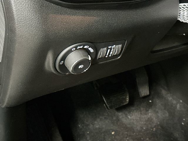 New 2026 Jeep Compass Latitude image 11