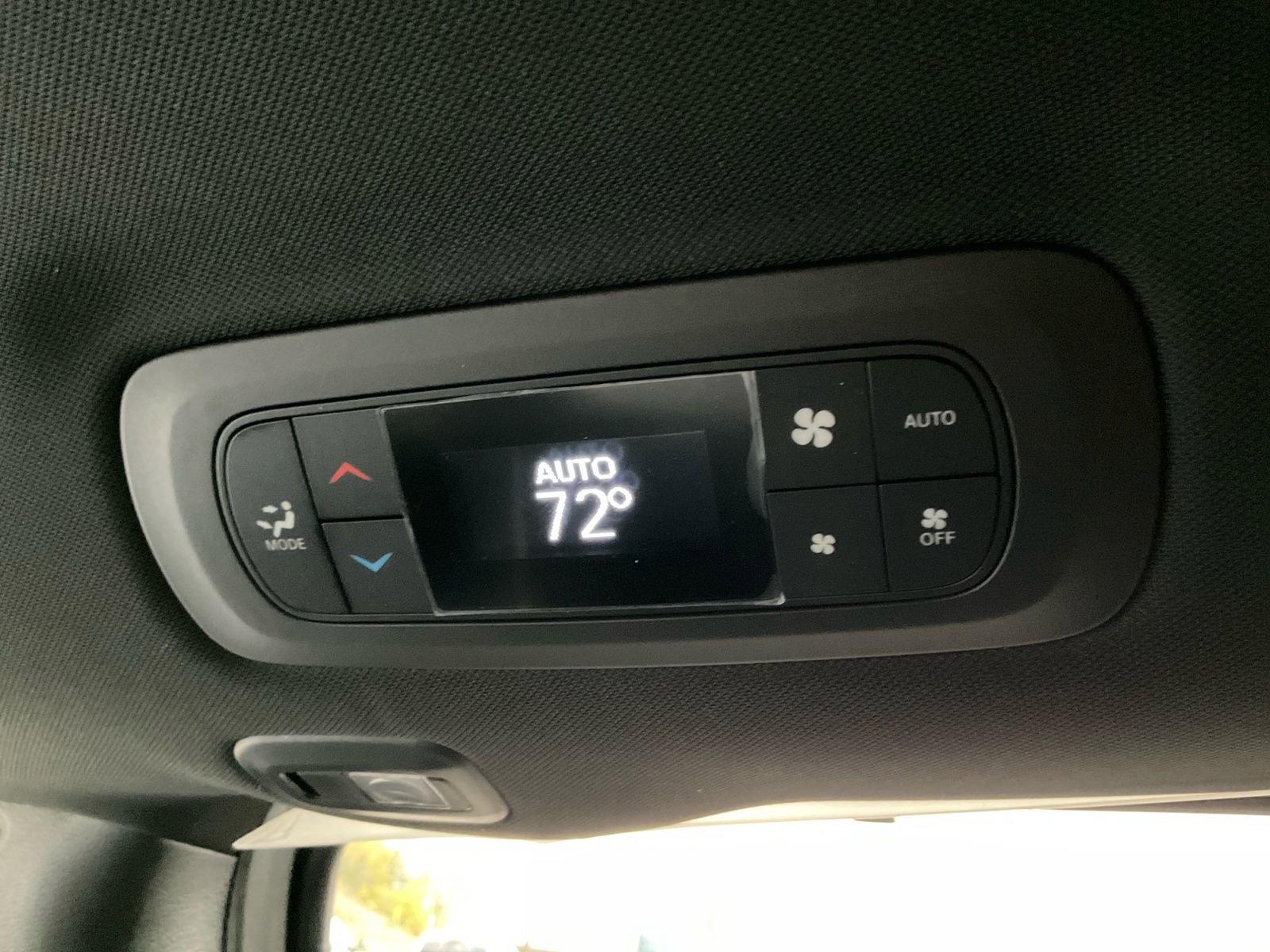 New 2026 Chrysler Pacifica Limited w/ S Appearance Package image 30