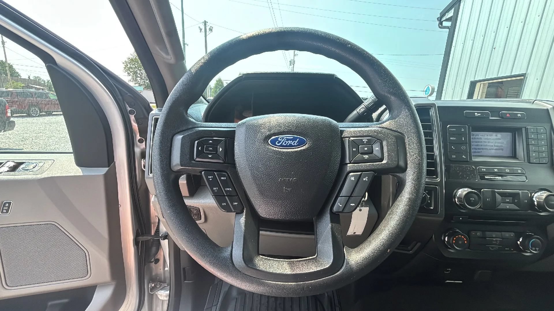 Used 2018 Ford F150 XLT AWD/4WD image 21