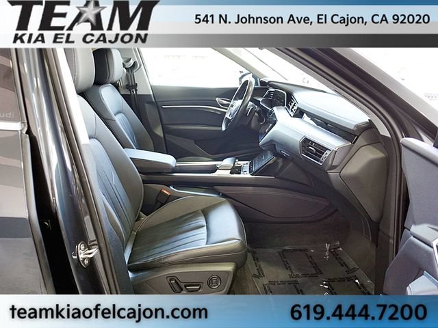 Used 2024 Audi Q8 e-tron Premium Plus AWD/4WD image 11