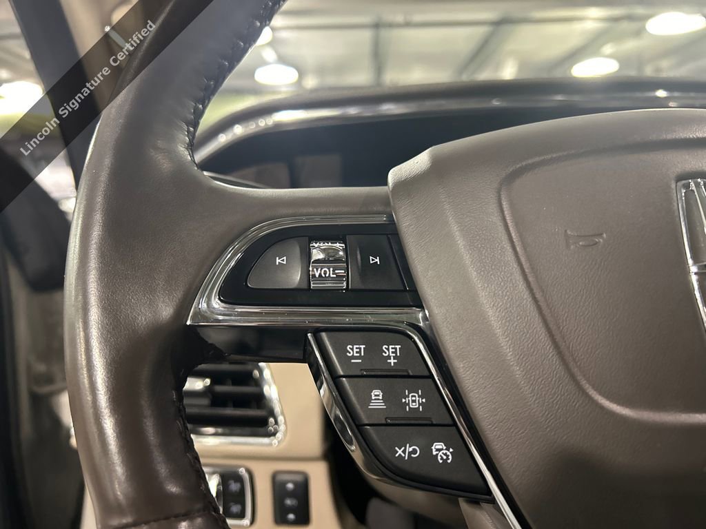 Used 2023 Lincoln Navigator L Reserve image 12