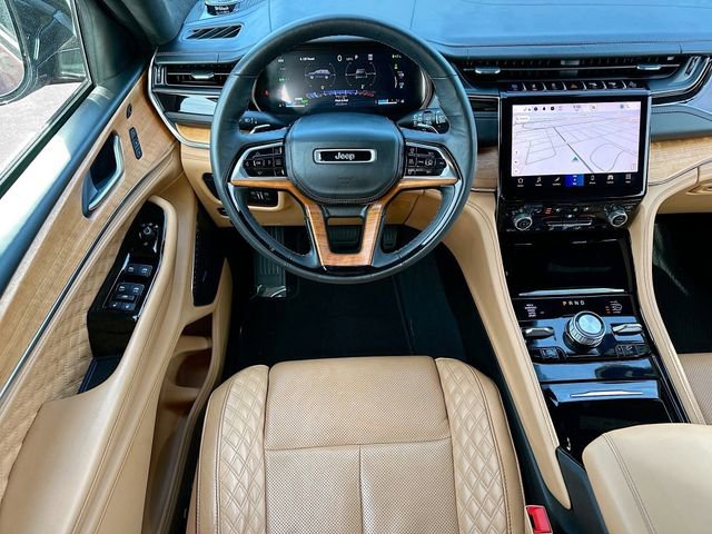 Used 2024 Jeep Grand Cherokee Summit image 14