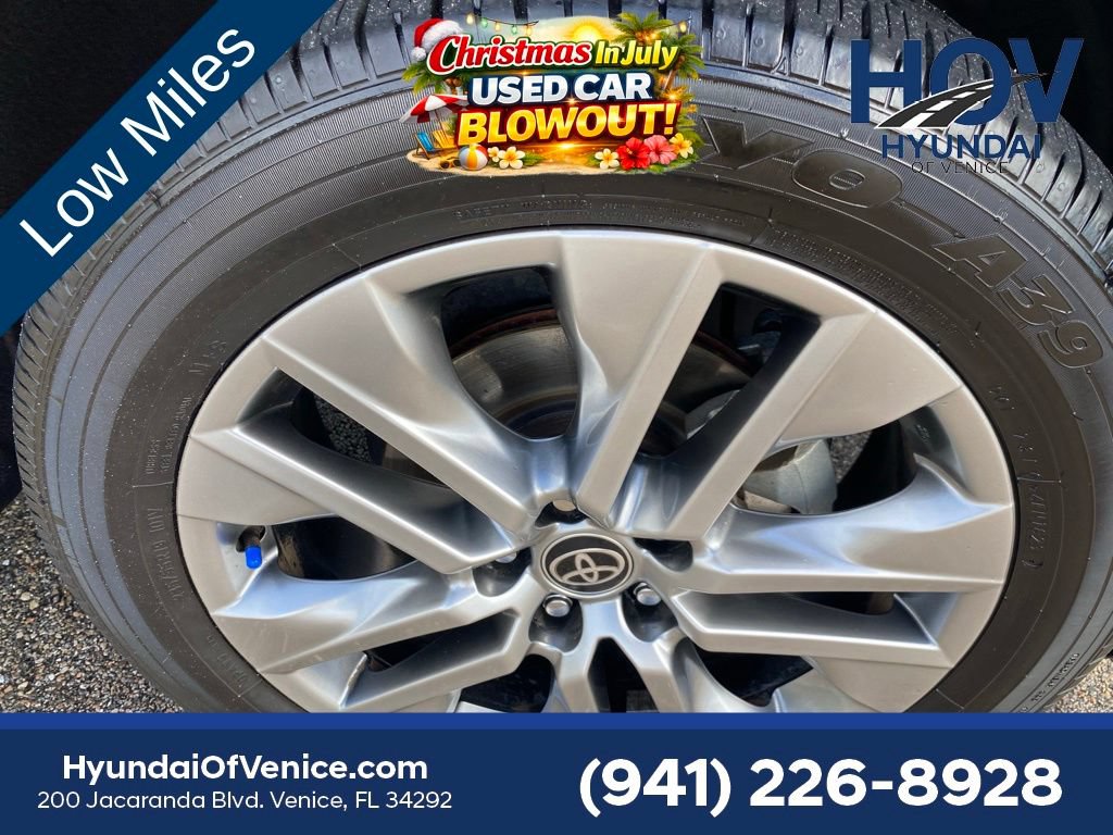 Used 2023 Toyota RAV4 Limited FWD image 58