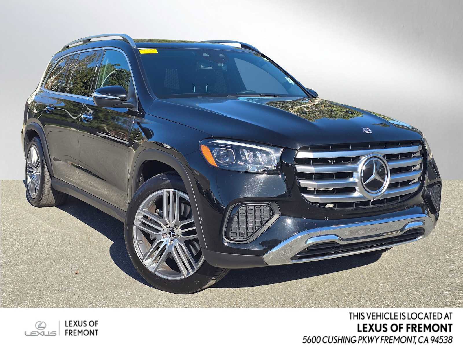 Used 2025 Mercedes-Benz GLS 450 4MATIC image 1