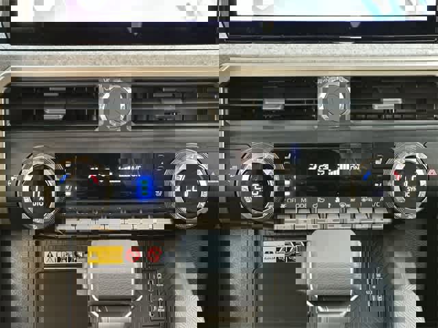 Used 2025 Toyota Tacoma 4x4 Double Cab Hybrid image 14