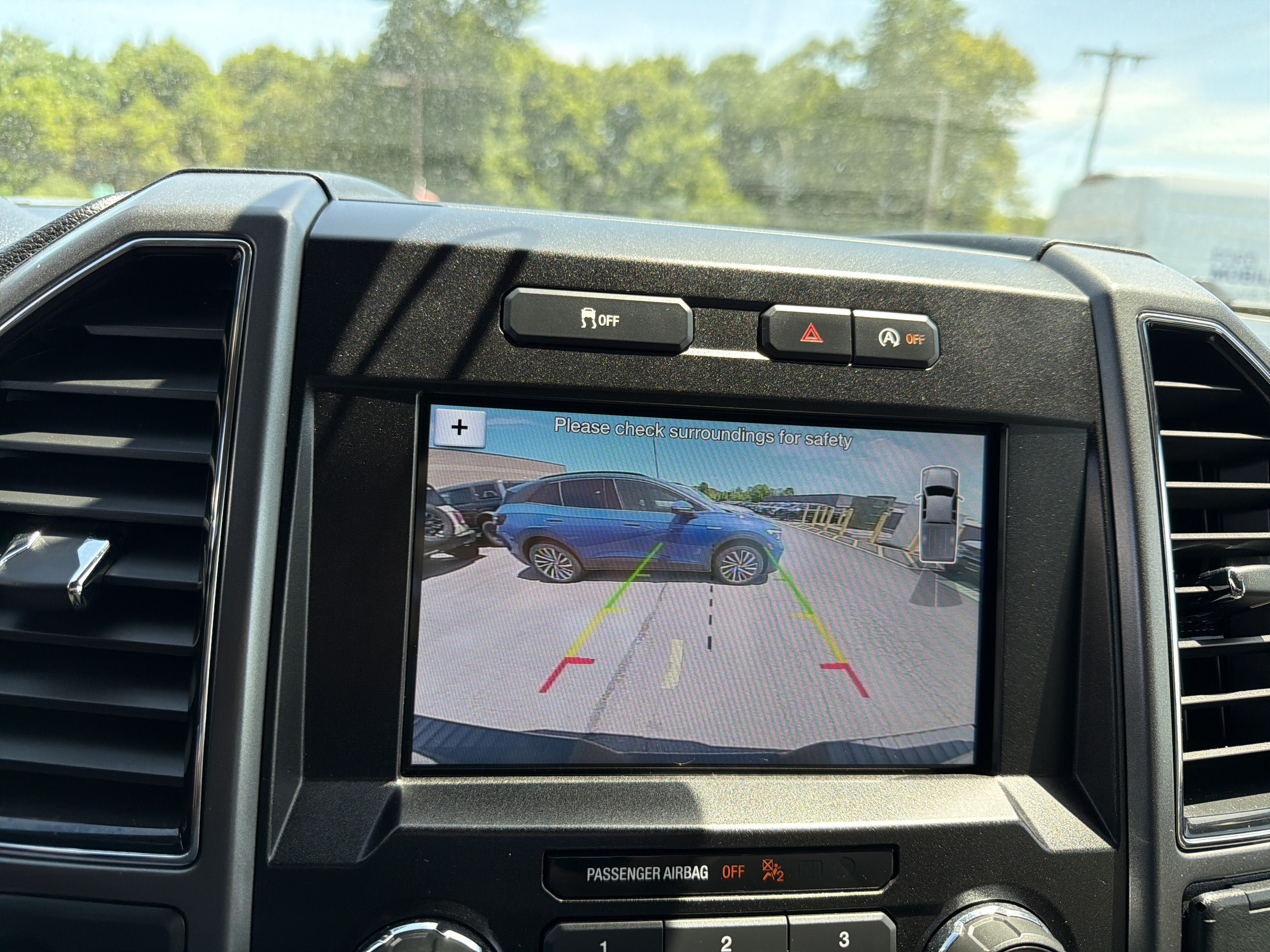 Used 2019 Ford F150 XLT w/ Equipment Group 302A Luxury AWD/4WD image 21