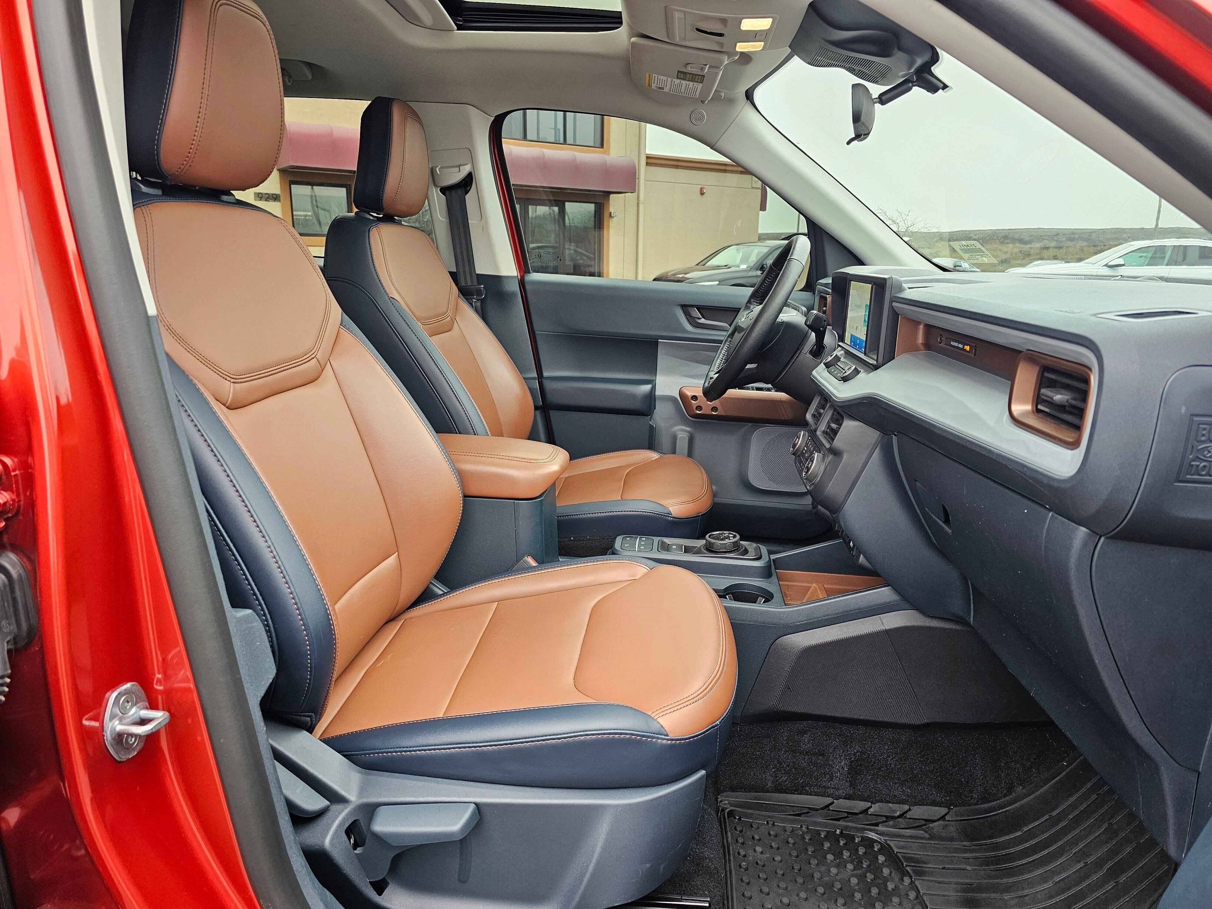 Used 2022 Ford Maverick Lariat w/ Lariat Luxury Package image 14