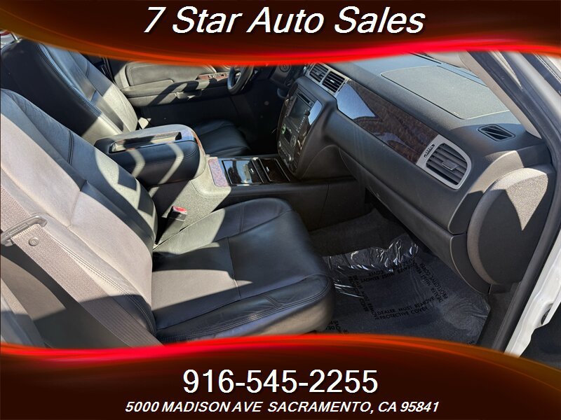 Used 2009 GMC Yukon Denali AWD/4WD image 15