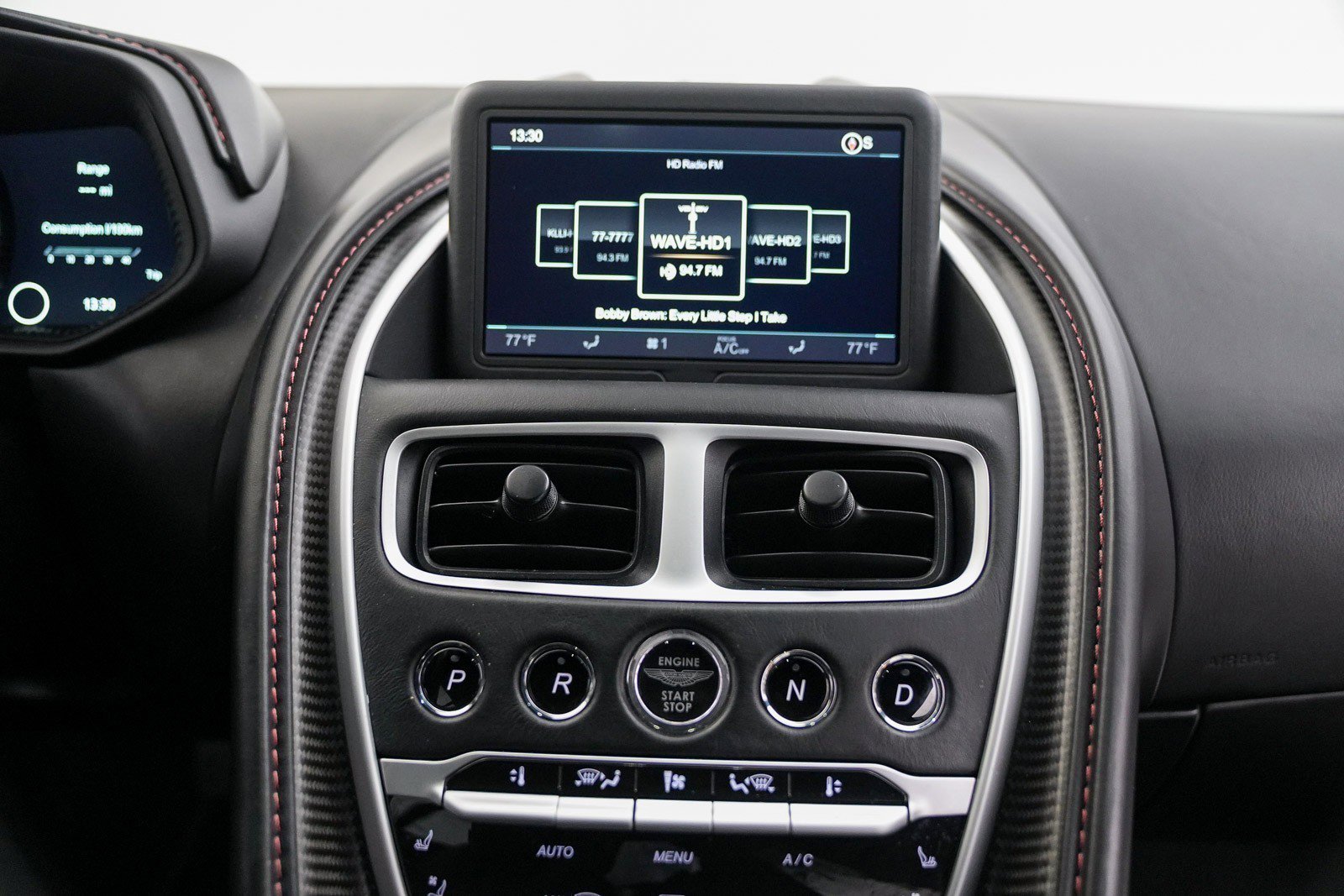 Used 2018 Aston Martin DB11 V12 image 19