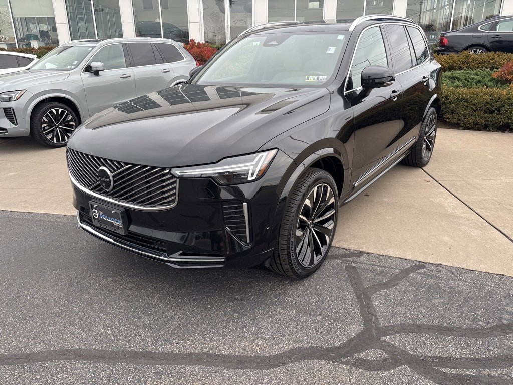 Certified 2025 Volvo XC90 B6 Plus image 11