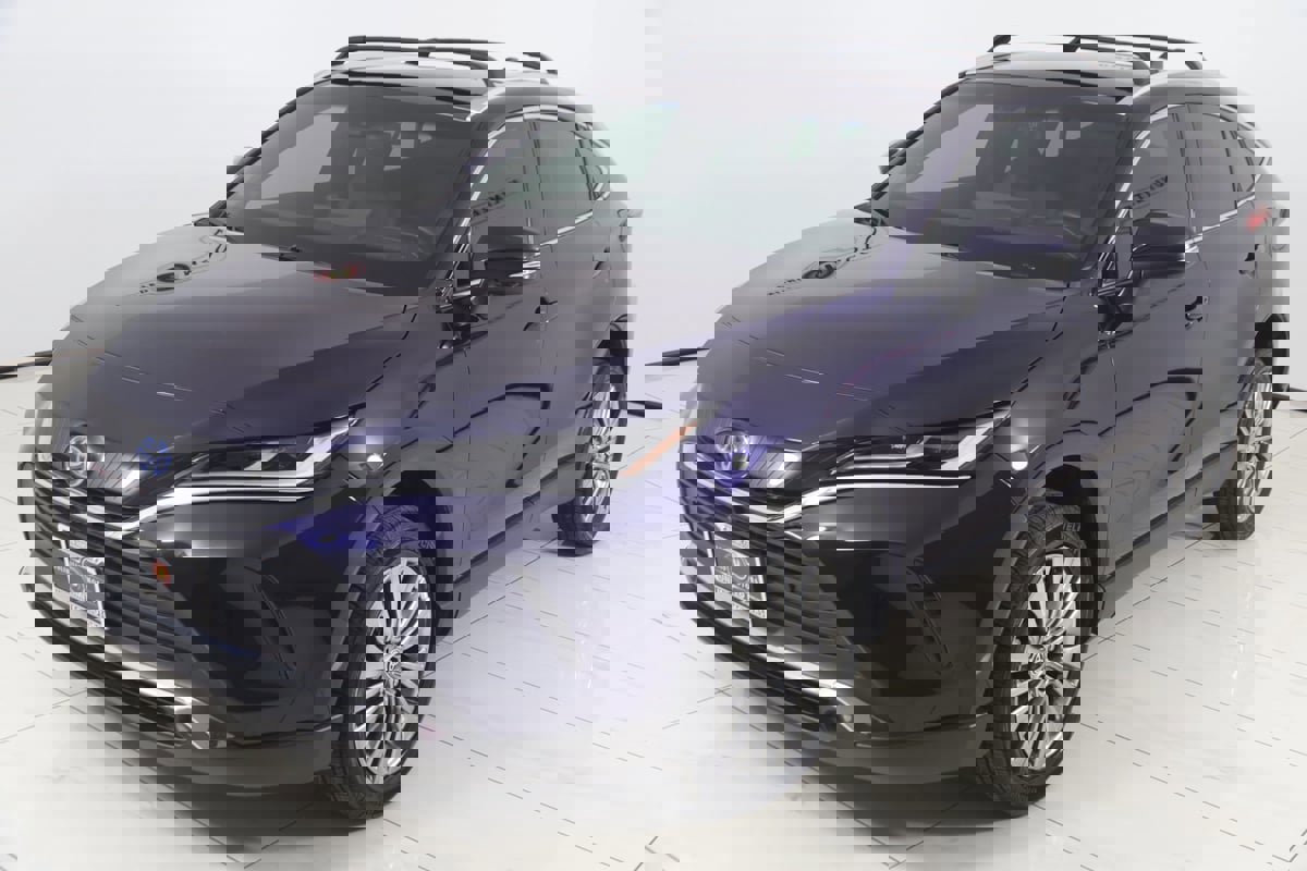 Used 2023 Toyota Venza Limited image 20