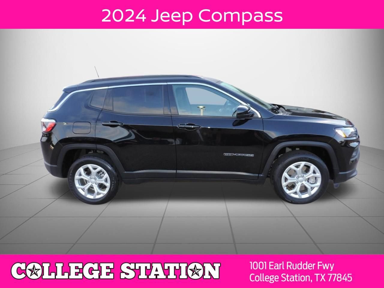 Used 2024 Jeep Compass Latitude AWD/4WD image 2