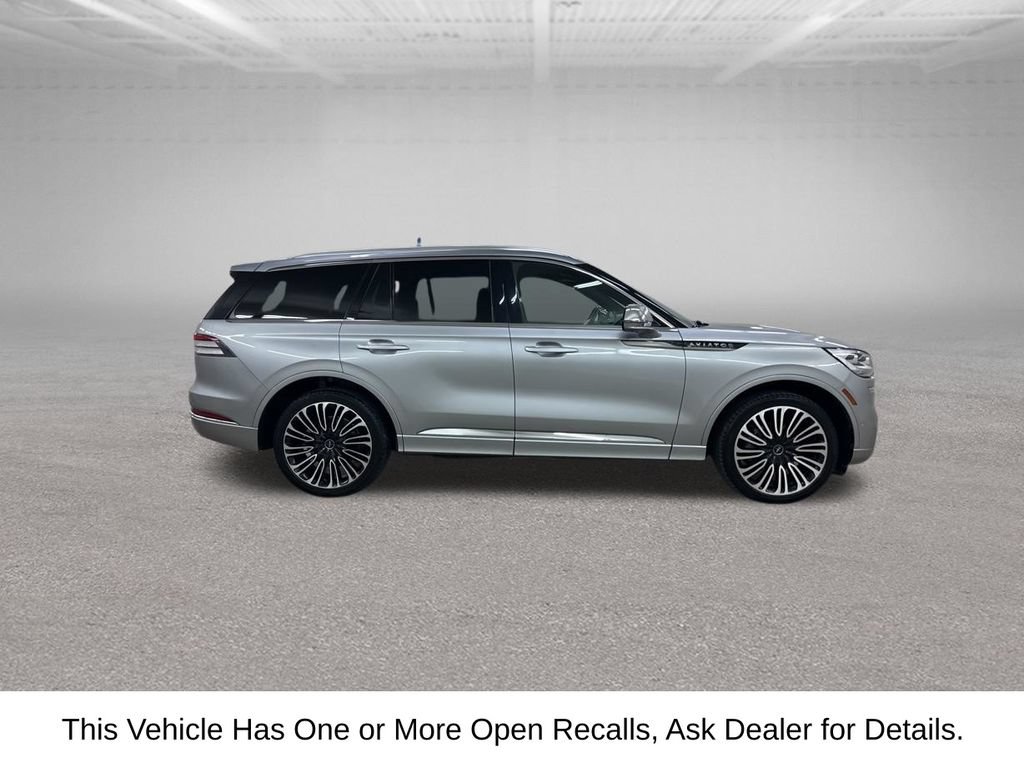 Used 2022 Lincoln Aviator Black Label w/ Dynamic Handling Package AWD/4WD image 16