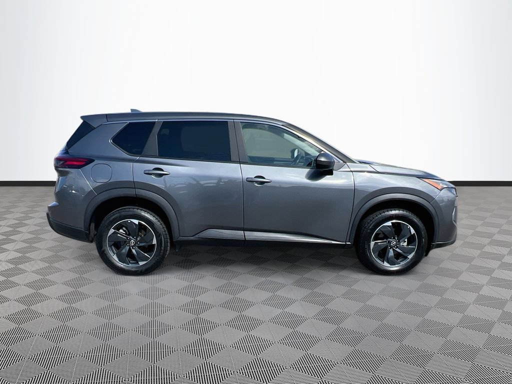 Used 2025 Nissan Rogue SV AWD/4WD image 8