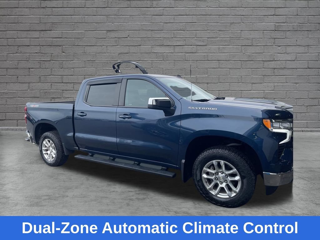 Used 2022 Chevrolet Silverado 1500 LT AWD/4WD image 9