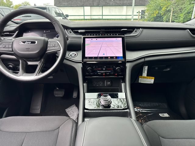 New 2027 Jeep Grand Cherokee Laredo X AWD/4WD image 11
