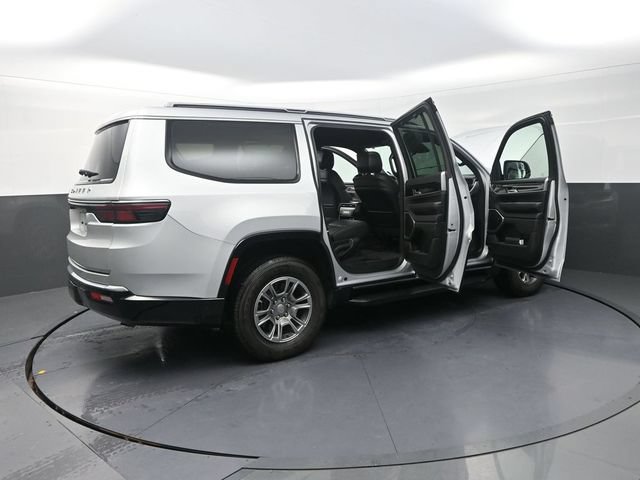 Used 2023 Jeep Wagoneer 4WD w/ Convenience Group I image 36