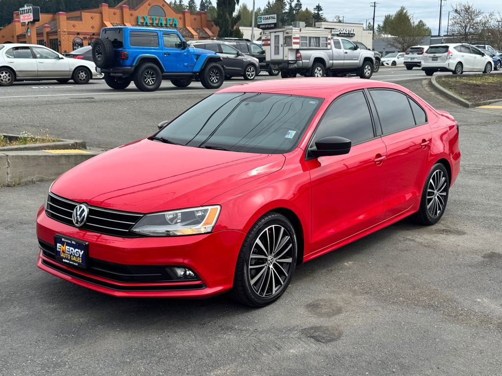 Used 2016 Volkswagen Jetta Sport FWD image 3