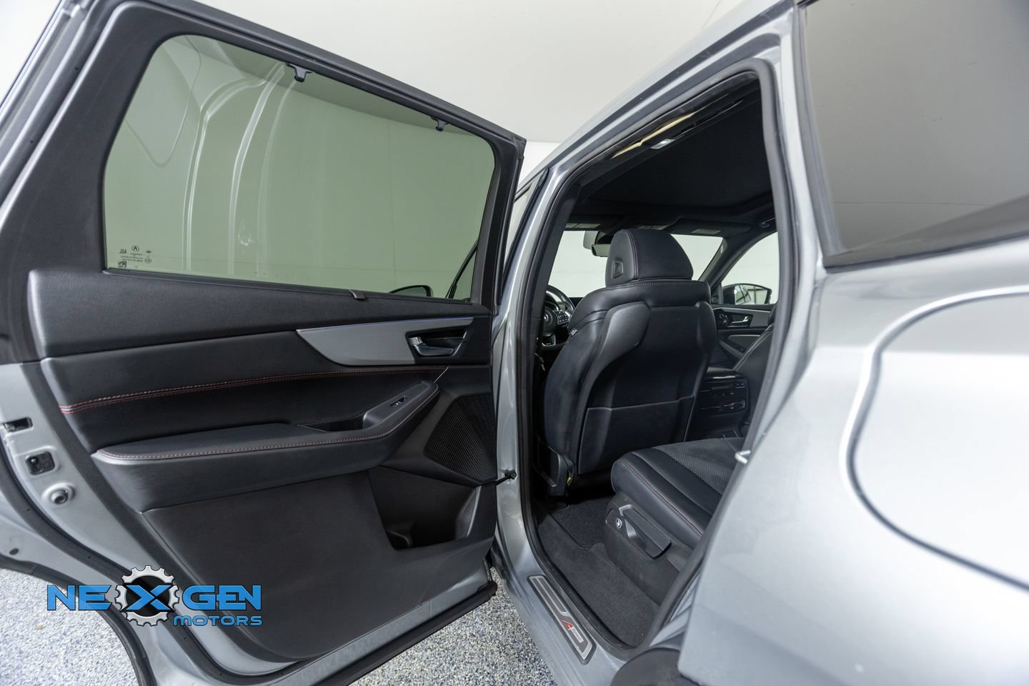 Used 2023 Acura MDX A-Spec AWD/4WD image 26
