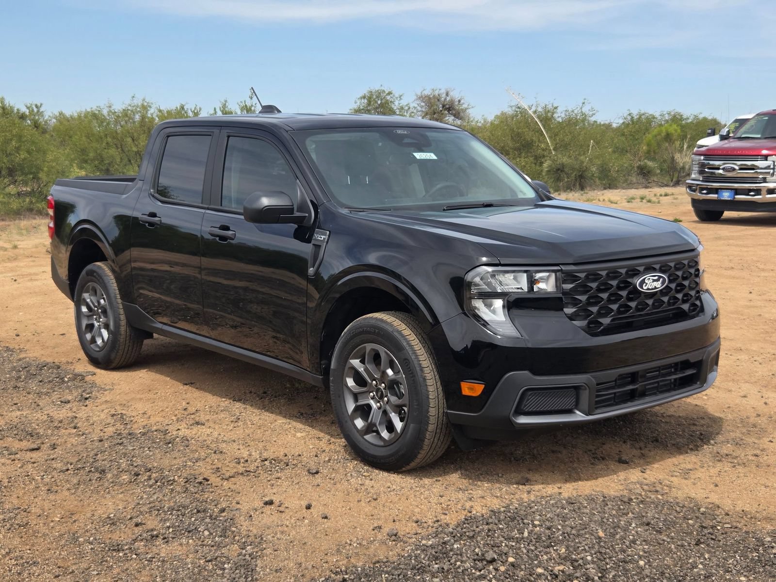 New 2026 Ford Maverick XLT AWD/4WD image 3