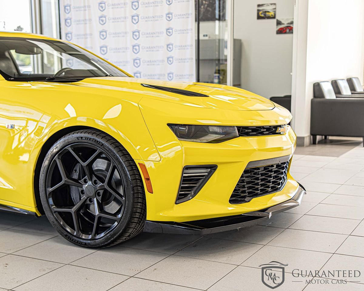 Used 2018 Chevrolet Camaro SS RWD image 4