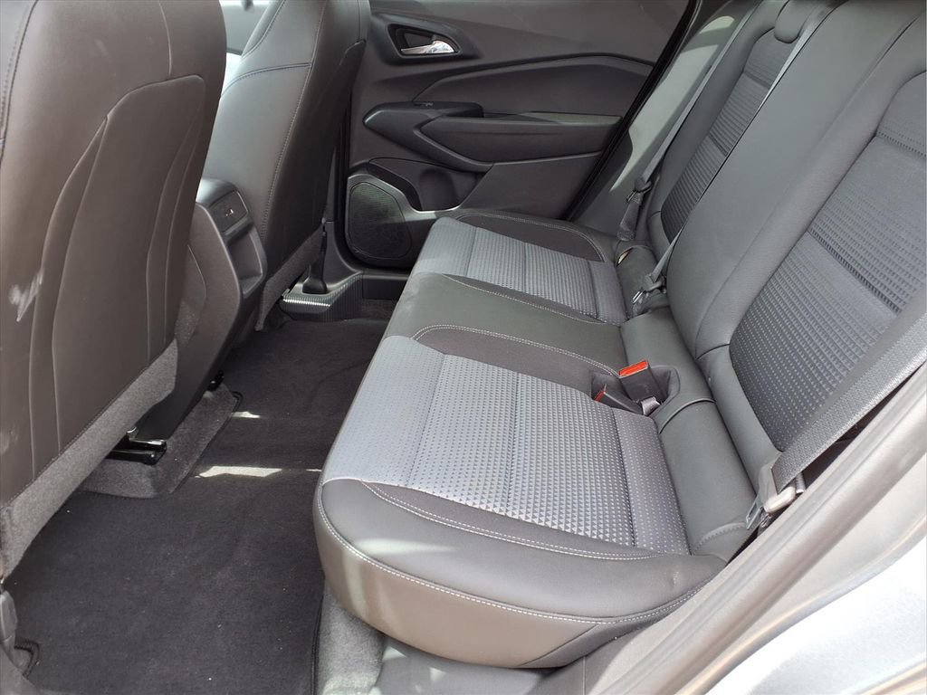 Used 2026 Chevrolet Trax LT image 24