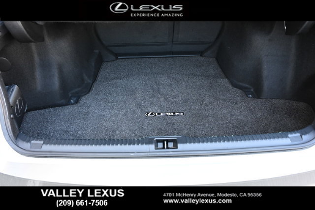 Certified 2022 Lexus IS 300 w/ Premium Package RWD image 21