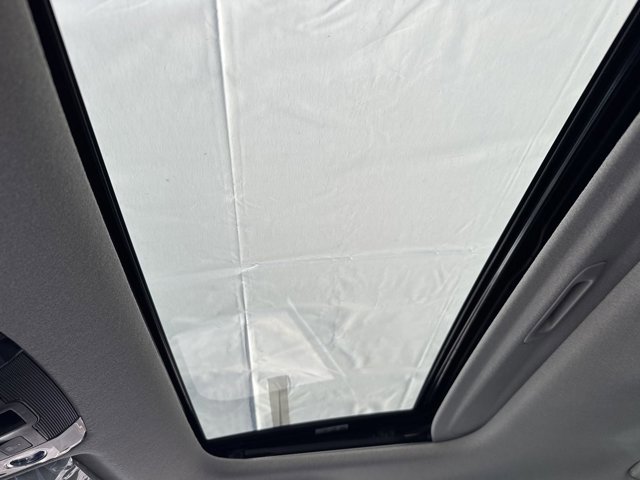 New 2025 Kia Niro EX Touring image 31