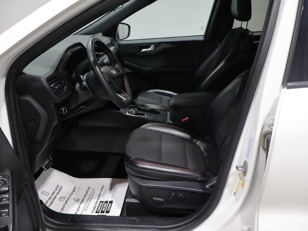 Used 2024 Ford Escape ST-Line image 10
