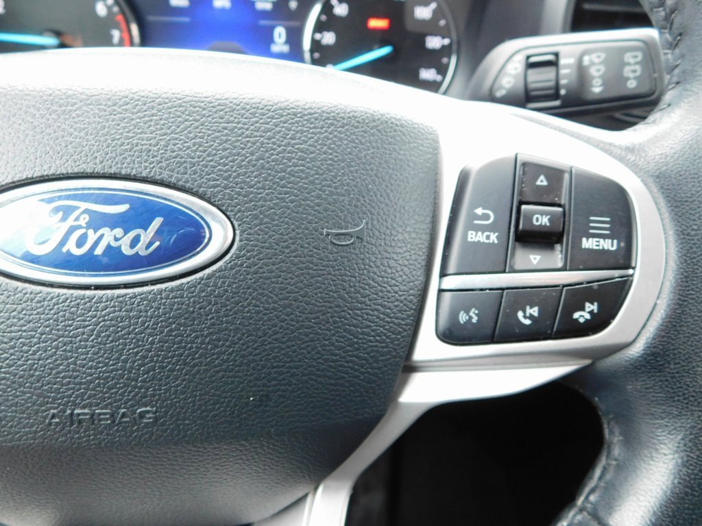 Used 2023 Ford Explorer XLT image 39