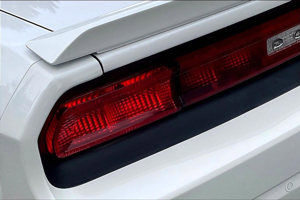 Used 2014 Dodge Challenger SXT RWD image 22