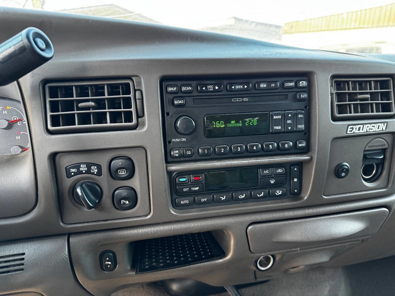Used 2003 Ford Excursion Eddie Bauer image 11
