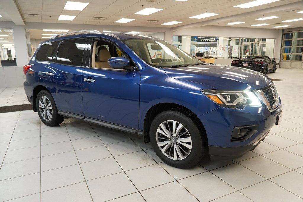 Used 2019 Nissan Pathfinder SV image 13