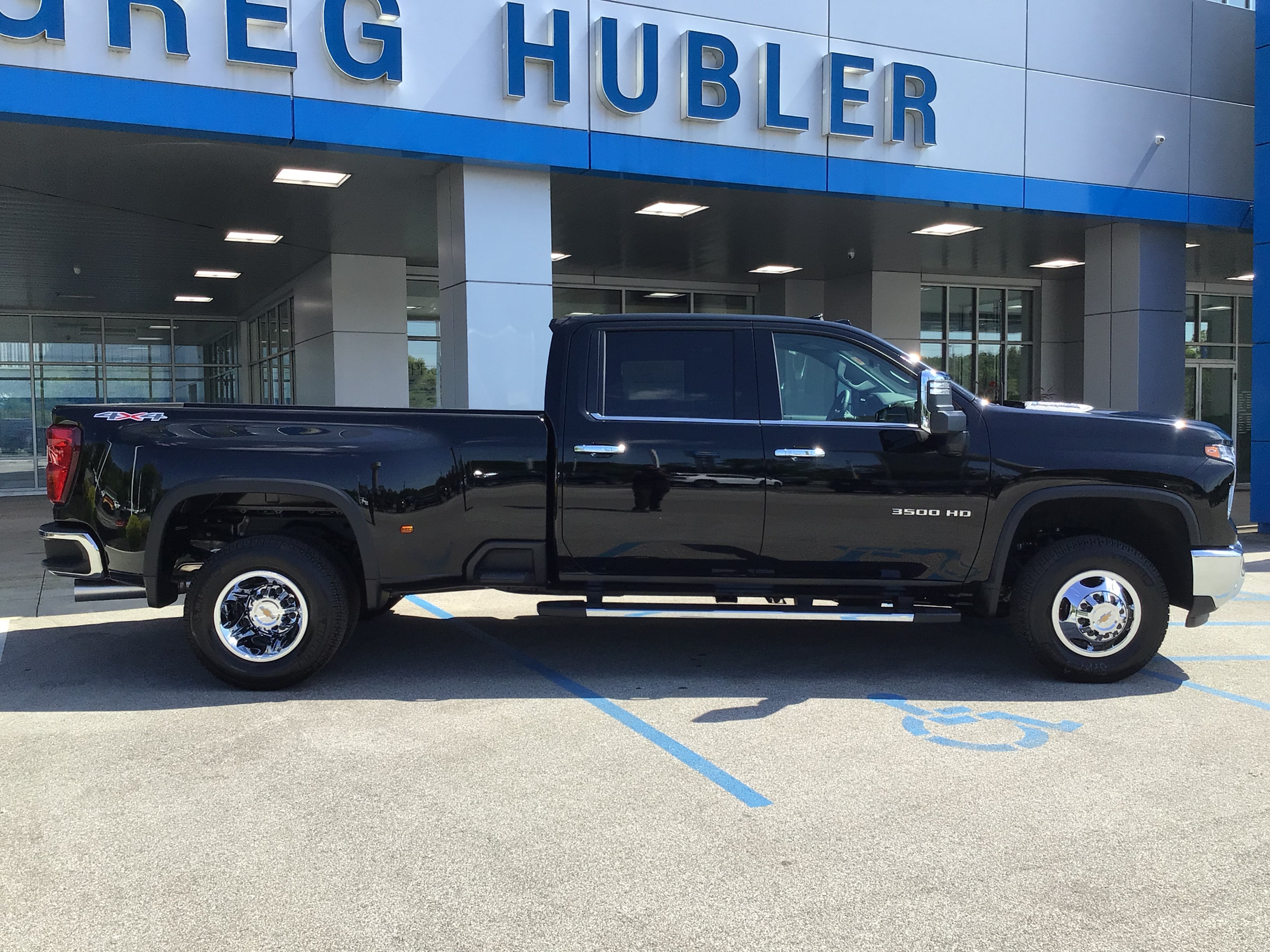 New 2026 Chevrolet Silverado 3500 LTZ w/ LTZ Convenience Package AWD/4WD image 60