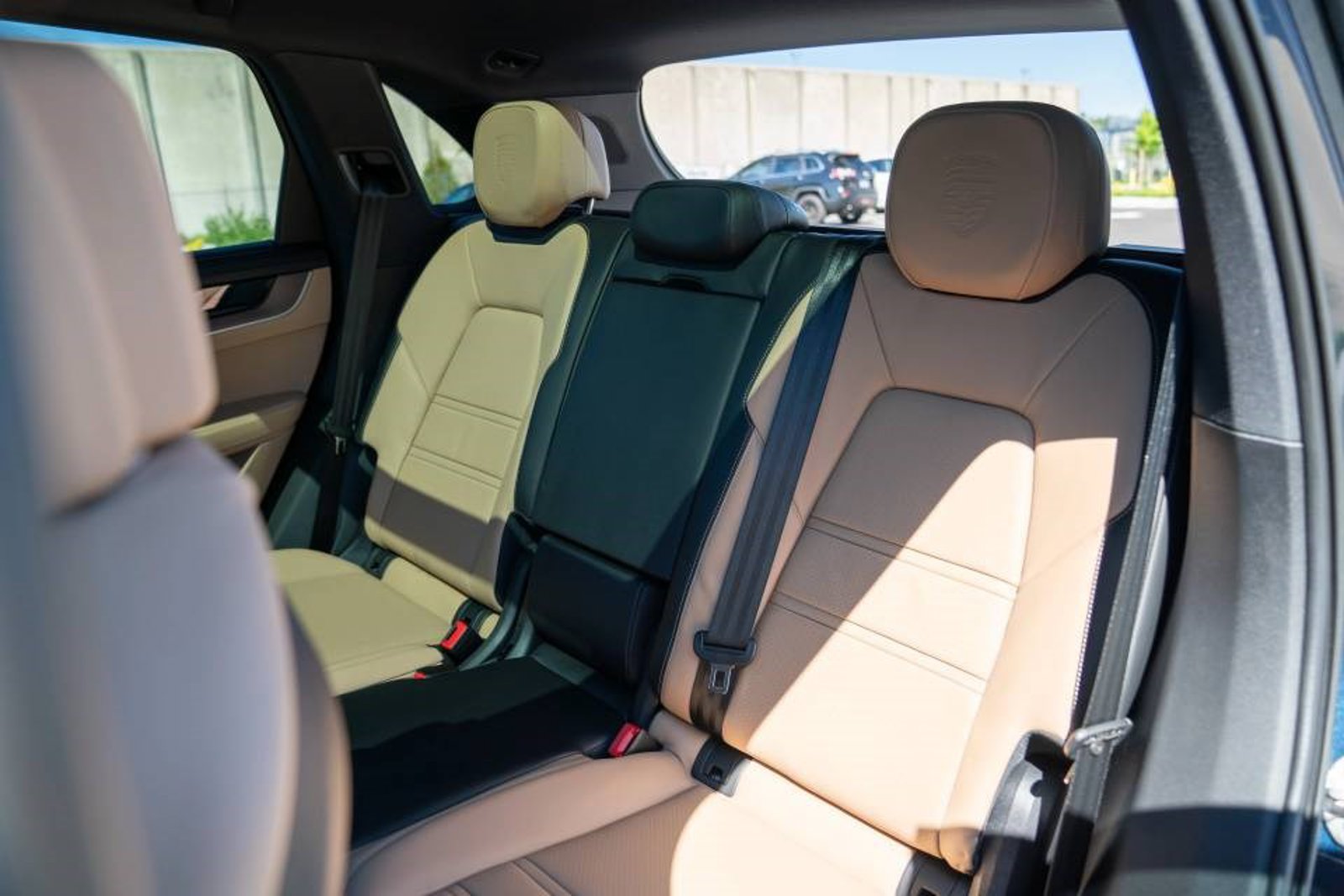 New 2026 Porsche Cayenne E-Hybrid AWD/4WD image 23