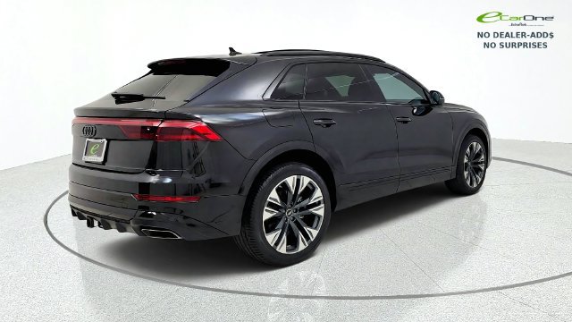 Used 2024 Audi Q8 Premium Plus AWD/4WD image 8