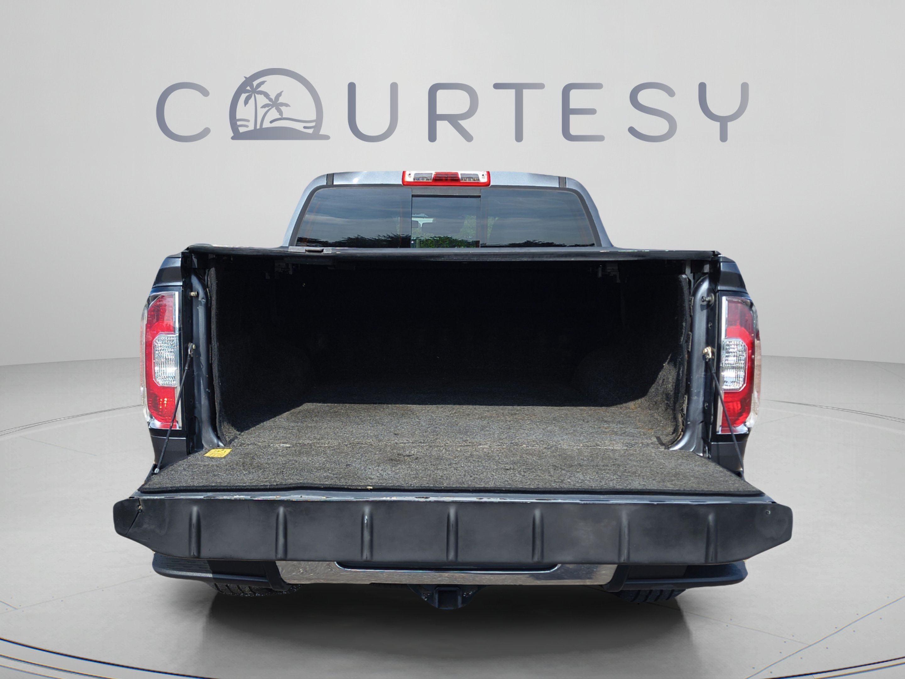 Used 2016 GMC Canyon SLT w/ Driver Alert Package RWD image 11